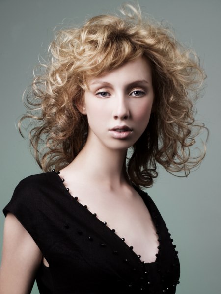 Curly look for long hair with layering