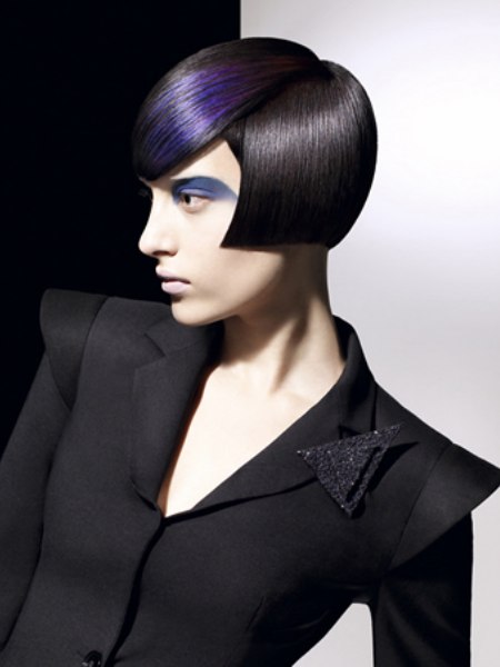 Cheekbone length bob for brown hair with blue streaks