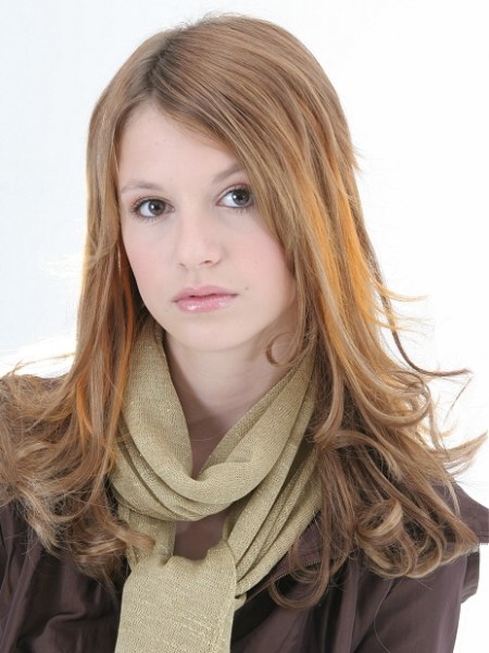 Below the shoulders hairstyle with fullness