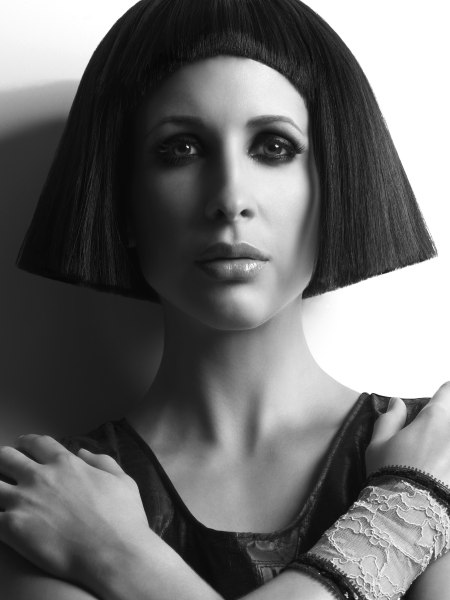 Ancient Egypt hairstyle inspired by Cleopatra