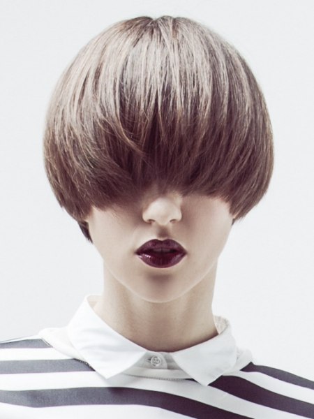 Pretty haircut with a long fringe