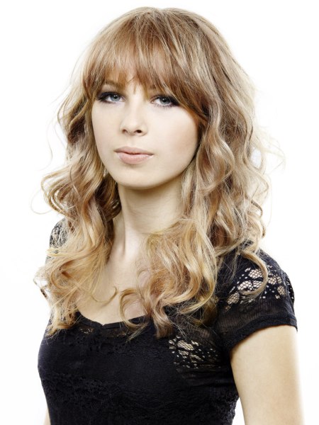 Hairstyle with long, eyebrow-covering bangs