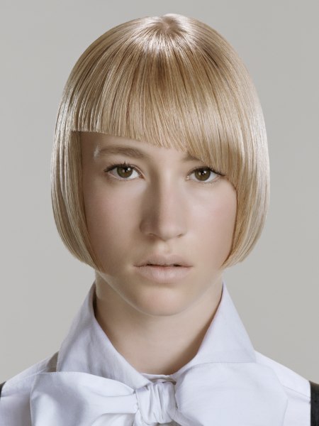 Short bob with a graduated asymmetric fringe