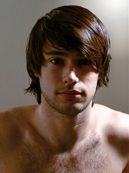 Sexy hairstyle for men with brown hair