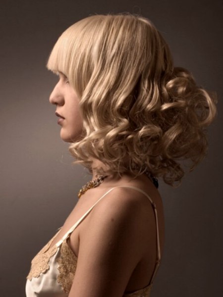 Retro hairstyle with blonde spiral curls