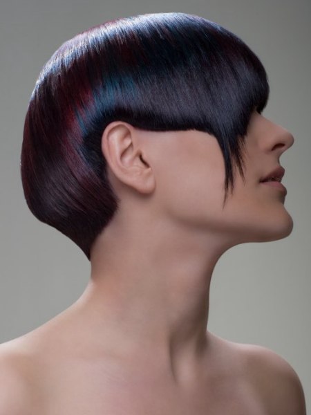 Short and extremely asymmetrical haircut
