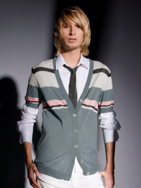 Casual men's haircut with easy styling and face framing layers