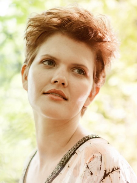 Sexy and easy-going short hair