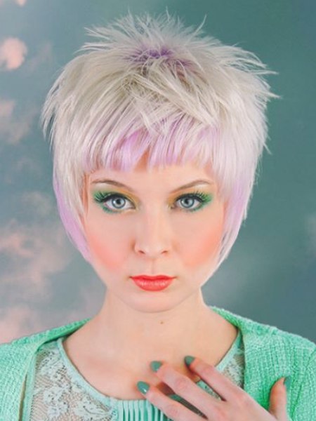 Blonde hair with raspberry-colored edges