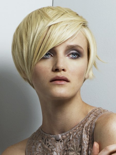 Short hairstyle with layers