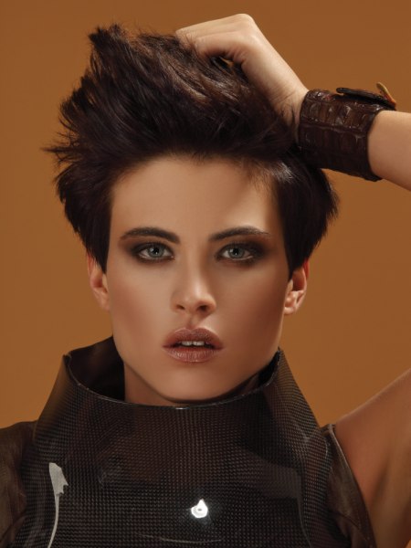 Short, versatile hairstyle for women