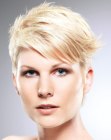 Short blonde hair with increased length in the crown