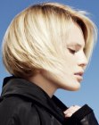 Sporty short bob with soft edges and much movement