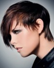 Short razor cut hairstyle with elongated cutting lines