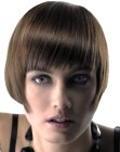 Short bob haircut that frames the face