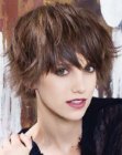 Short French hairstyle with layers and freshness