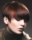 Short 1960s inspired hairstyle with a rounded shape