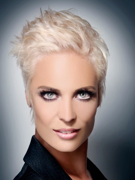 Annie Lenox inspired pixie cut hairstyle