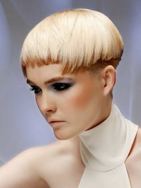 Short haircut with two hair colors
