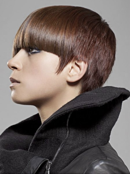 Short masculine haircut for women