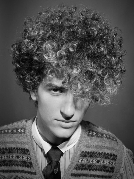 Haircut for men with curly hair