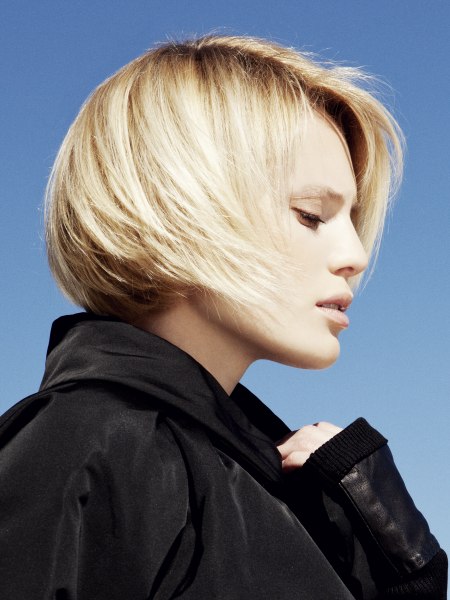 Short feminine and sporty bob haircut