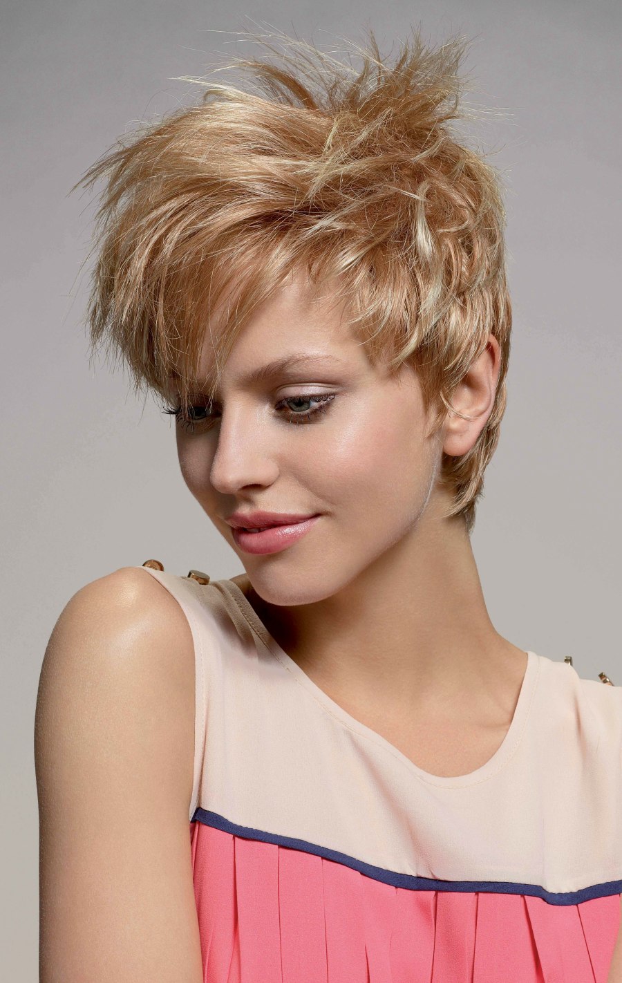 Practical short hairstyles | Easy short pixie cut and a curly bob