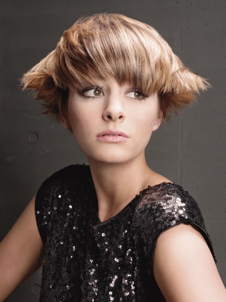 Cute short haircut with multi-tone hair coloring