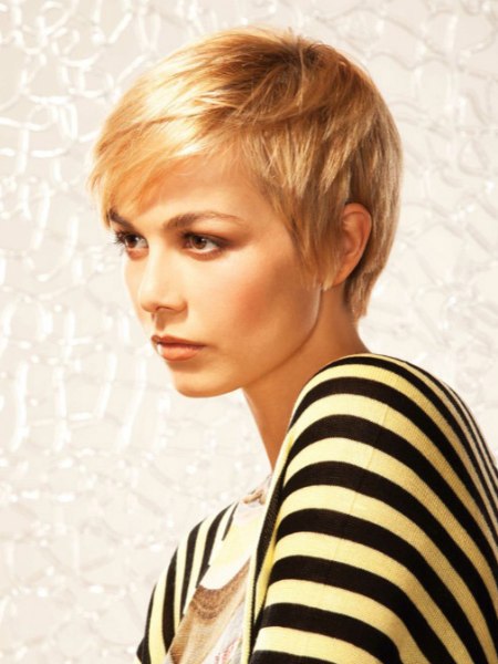 Fashion cut for short hair