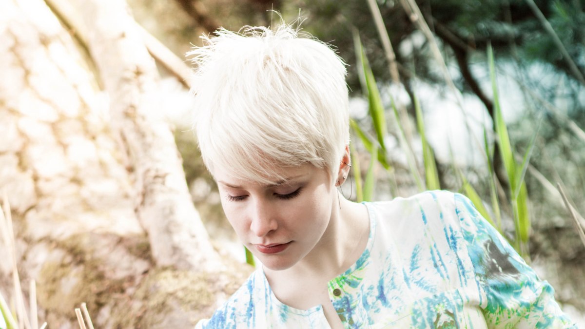 Pixie cut for bleached blonde hair