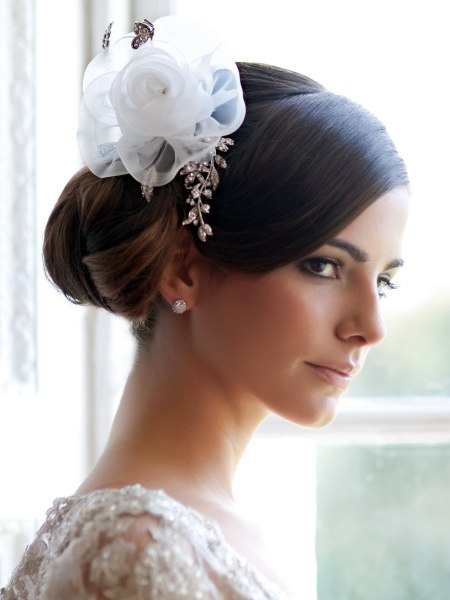 Headpiece with a white rose and butterflies