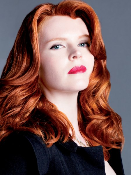 Easy-to-wear and very feminine red hair