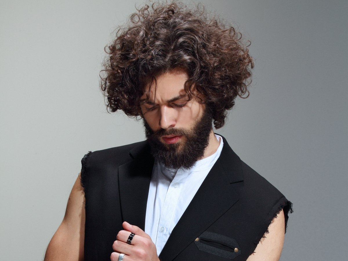 Mens Curly Hair With Beard Life Style By Modernstorkcom