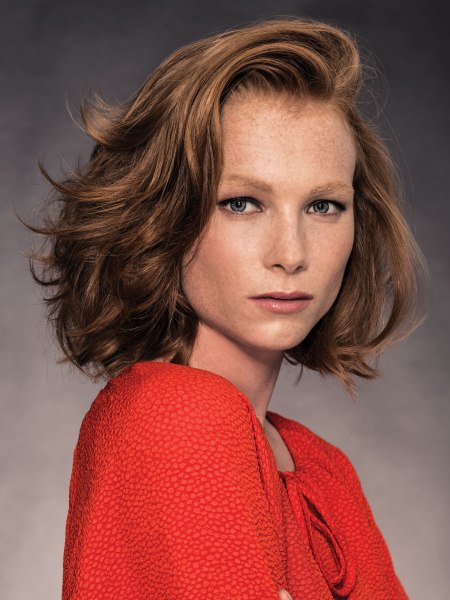 Bouncing shoulder-length bob