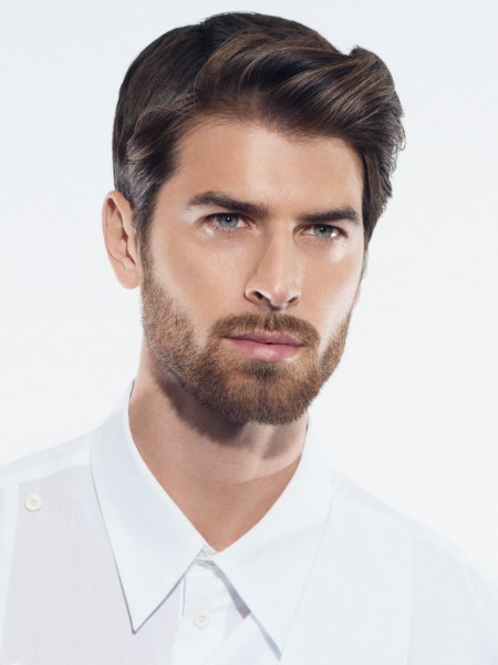 Men's hair with a smooth wave