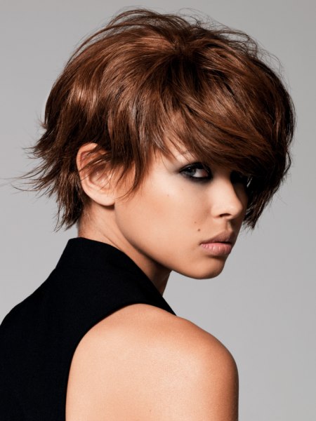 Short hair with natural movement