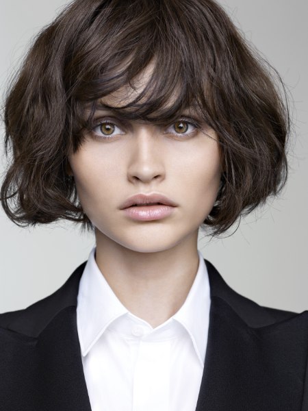 Short women's hairstyle for a professional environment