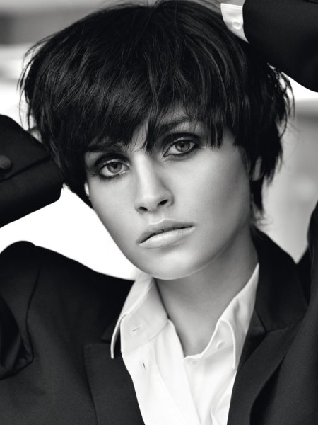 Easy-to-wear pixie cut with sophistication