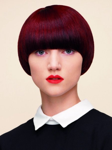 Mushroom haircut with curved in edges
