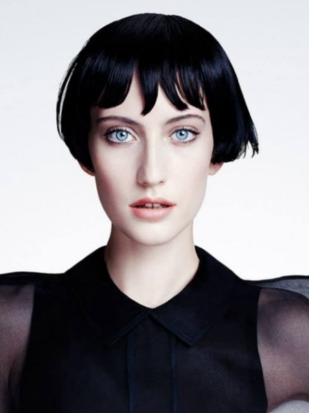Pageboy haircut that reveals the earlobes