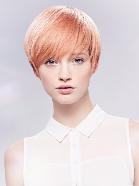 Short haircut with blushing hair coloring