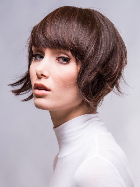 Feminine short hairstyle