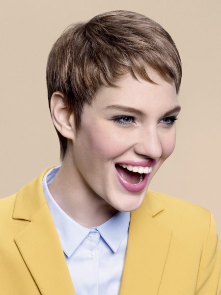 Short pixie cut - Professional with short bangs