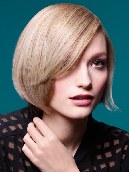 Smooth point-cut bob