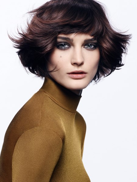 Short hairstyle with thinned out tips