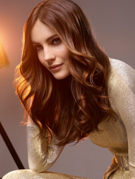 Long chestnut-brown hair with highlights