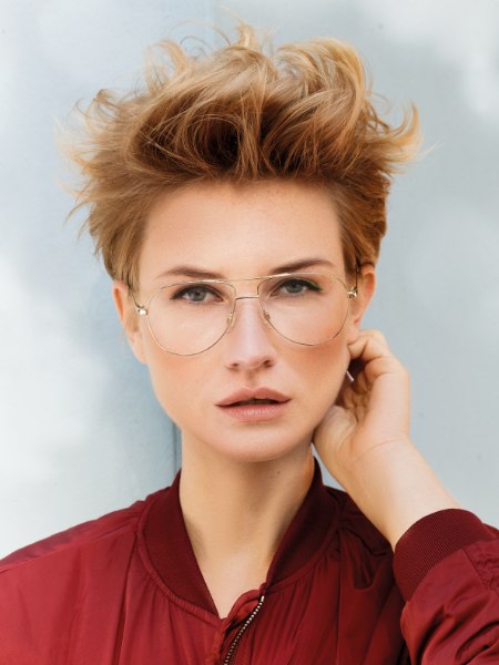 Pixie haircut to wear with glasses