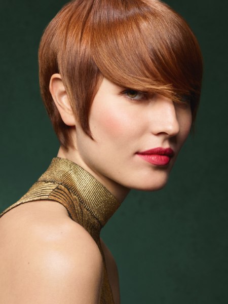 Short hairstyle with feminine bangs