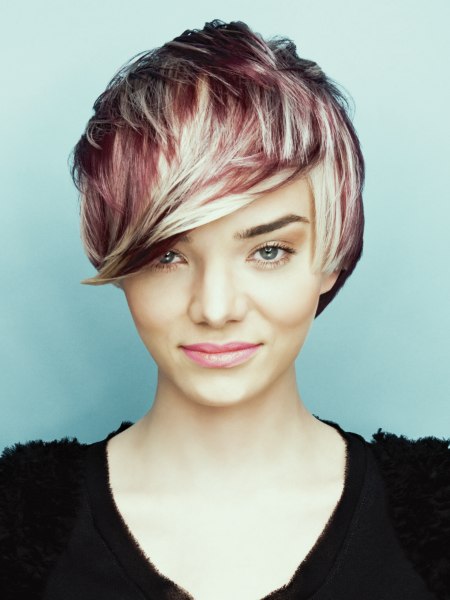 Short haircut with a play of different hair colors