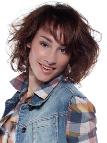 Medium-long brown hair with layers and volume